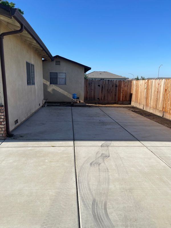 4236 Santa Fe St - Photo 3 of 24