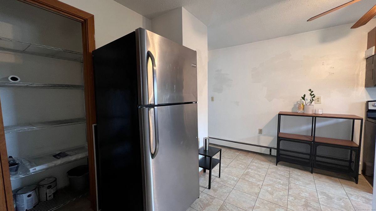 80 Williams St ##2 - Photo 3 of 16