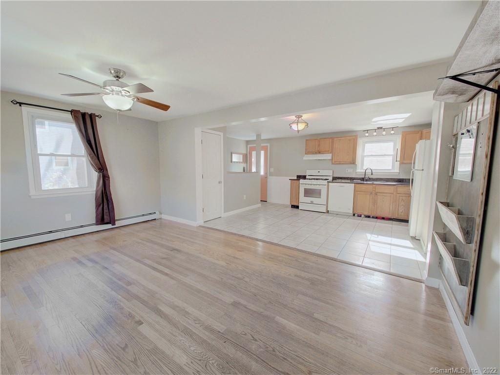 38 Pond Dr - Photo 2 of 24