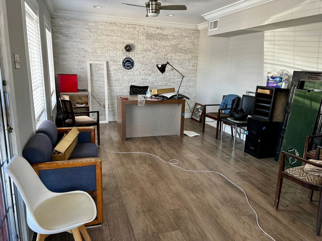 1508 San Bernardo Ave - Photo 3 of 11