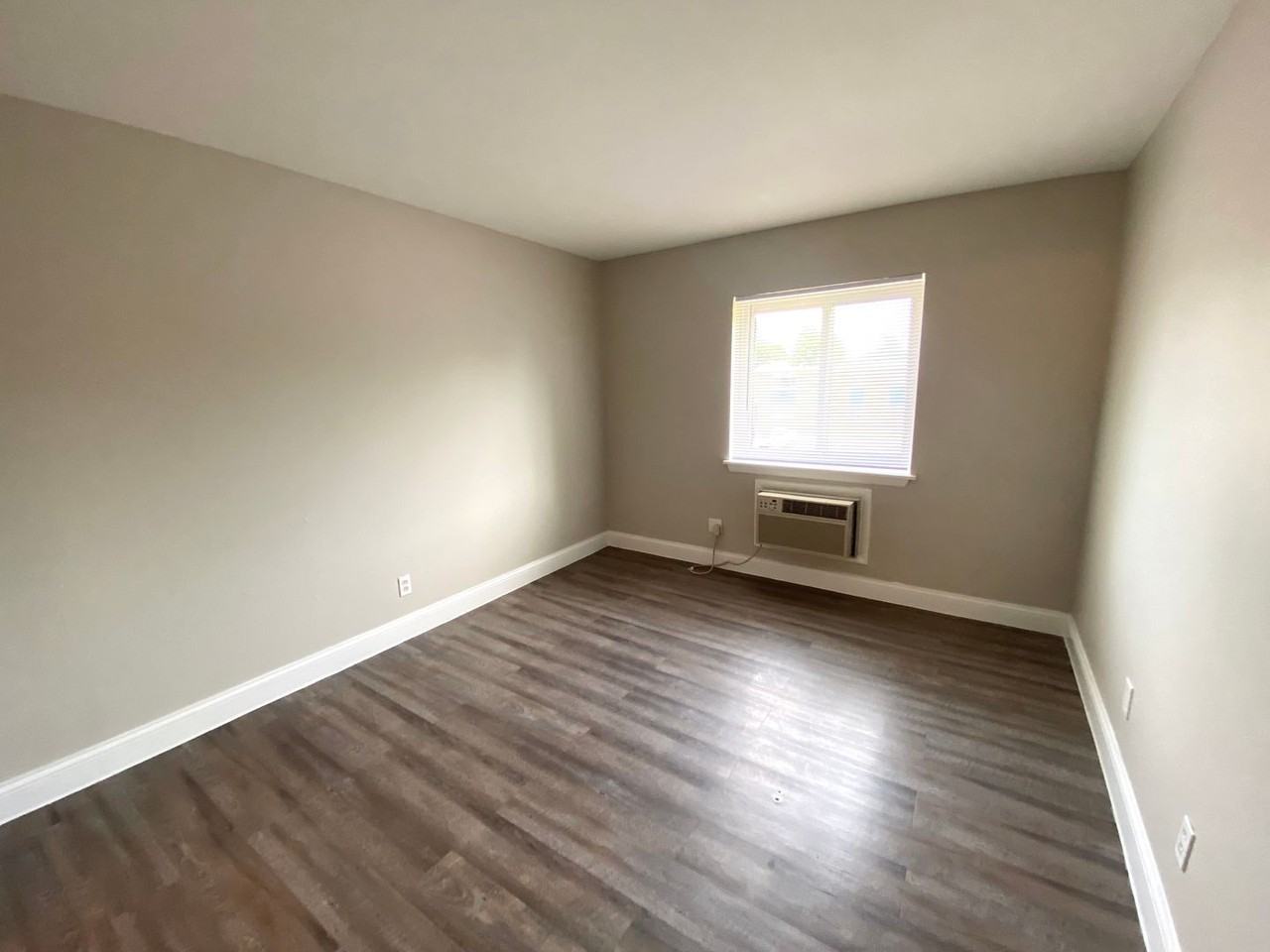 Peoria Flats - Photo 7 of 19