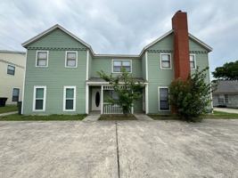 featured image of 2515 Bermuda Dr