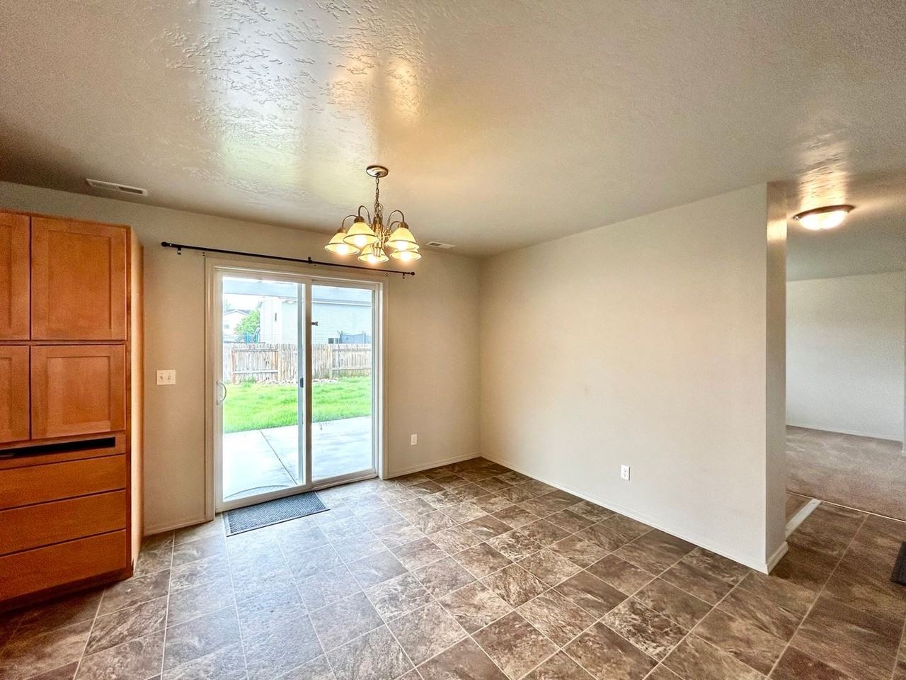 119 E Walcott Lake Dr - Photo 3 of 26