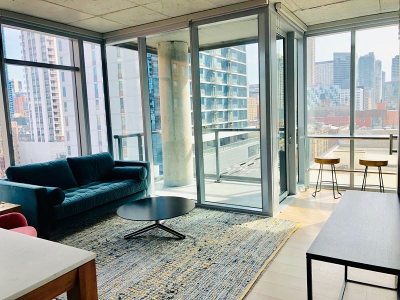 476 N Franklin St #1101 - Photo 2 of 18