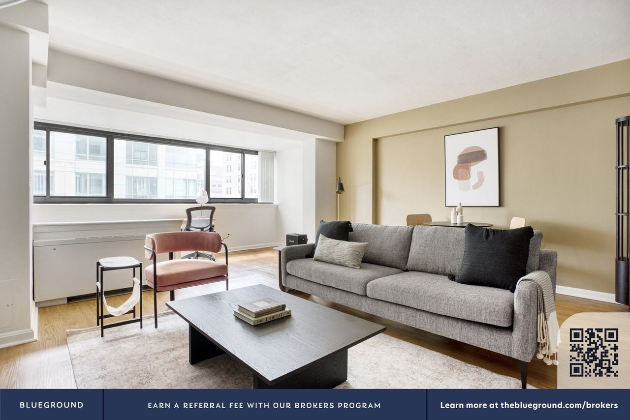 1 Emerson Place - Photo 4 of 33