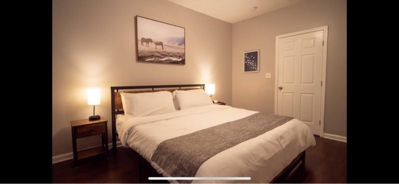 1418 Boulevard Southeast - Photo 5 of 11