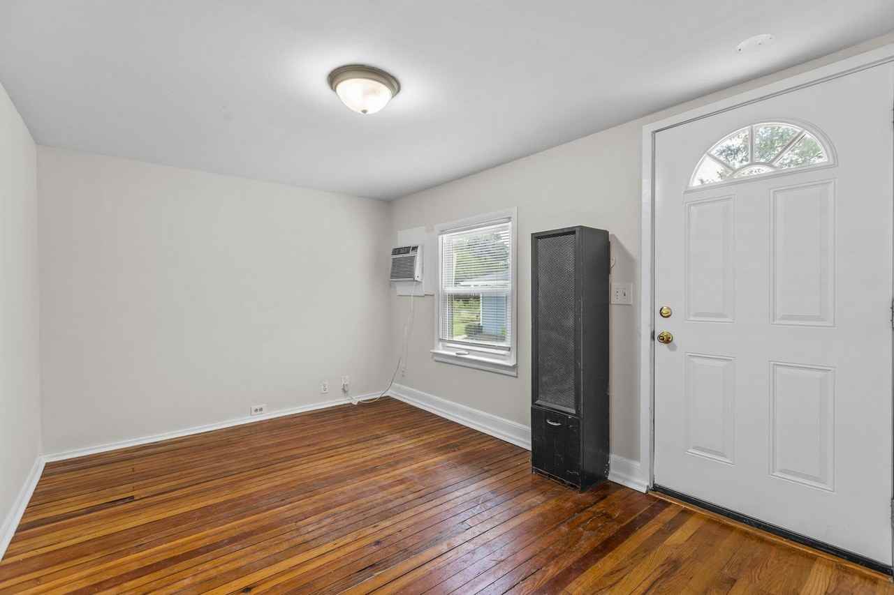 1417 Watts St. - Photo 3 of 27