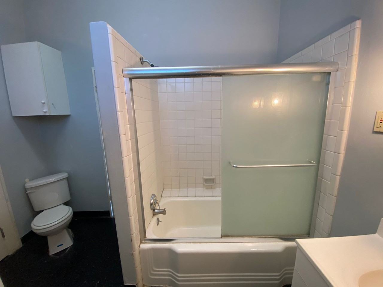 1438 Pleasant St #C - Photo 3 of 12