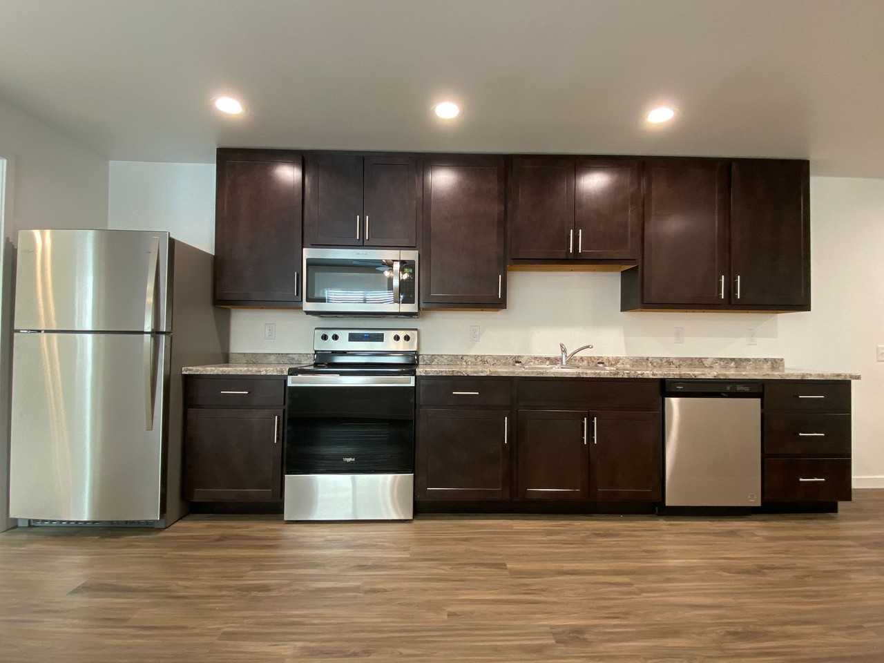 Leewood Apartments - Photo 4 of 7