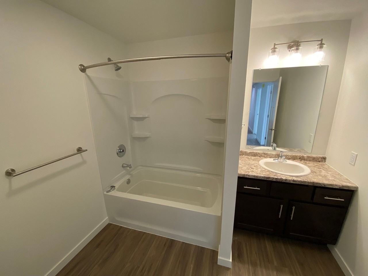 Leewood Apartments - Photo 5 of 7