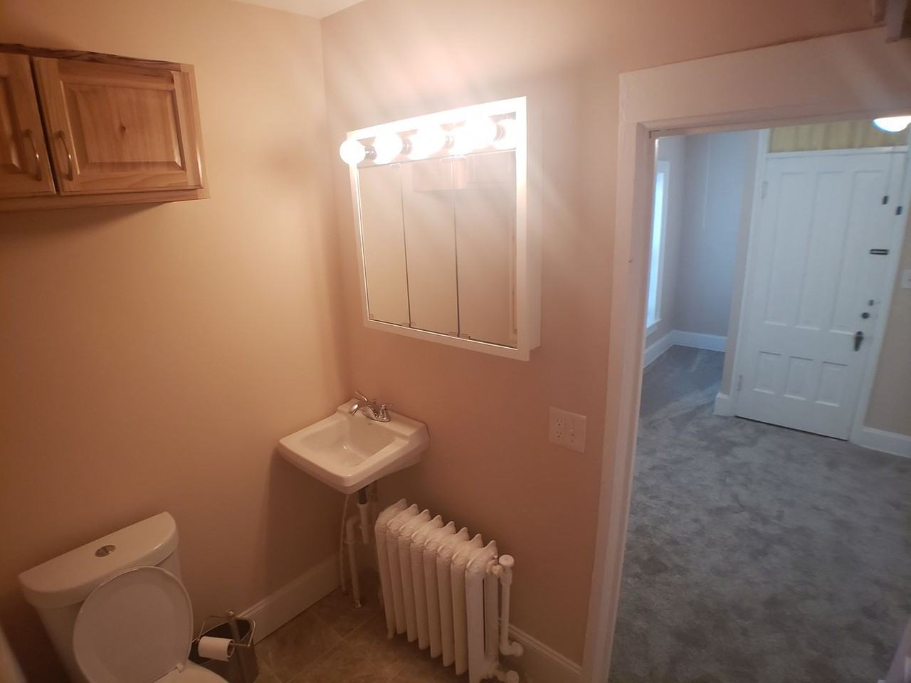 109 E School St #3 - Photo 7 of 8