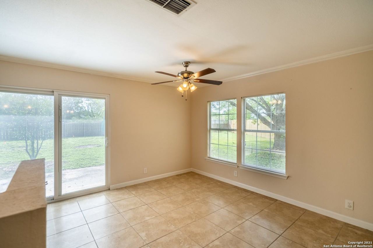 5766 Jones Fall Dr - Photo 3 of 23