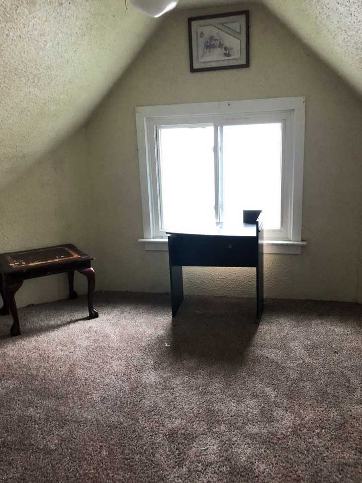 620 40th St - Photo 3 of 4