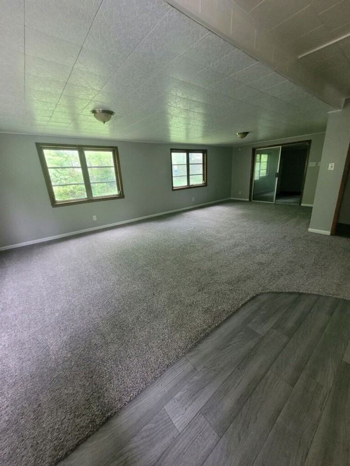 1306 Michigan Ave - Photo 2 of 9