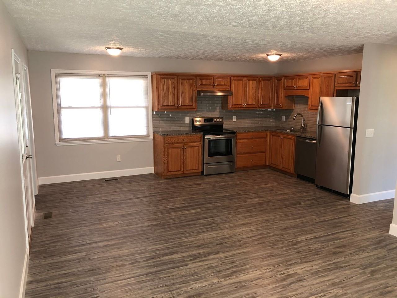 615 Alexandria Rd Sw - Photo 4 of 13