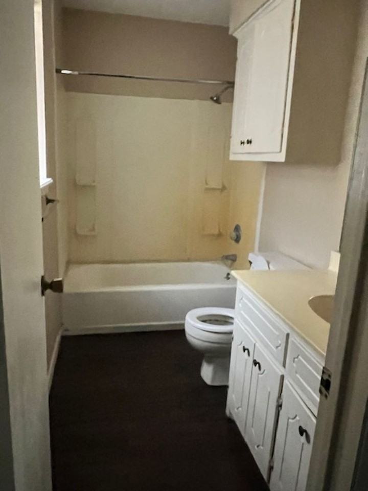 2216 Hamman Rd - Photo 2 of 7