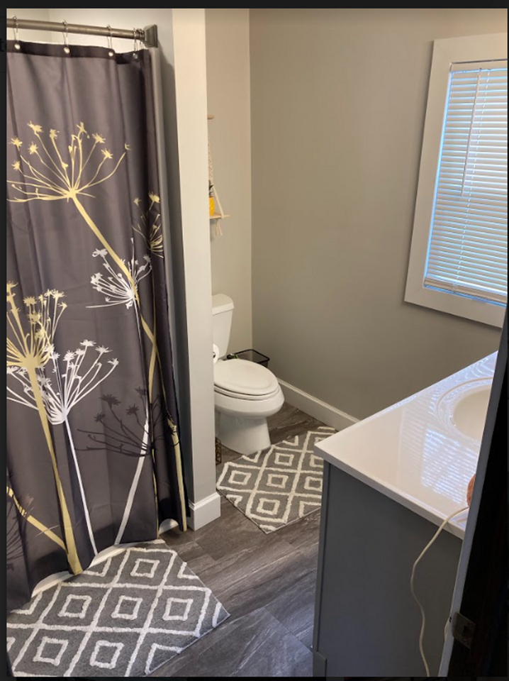 635 Cutler St - Photo 3 of 7