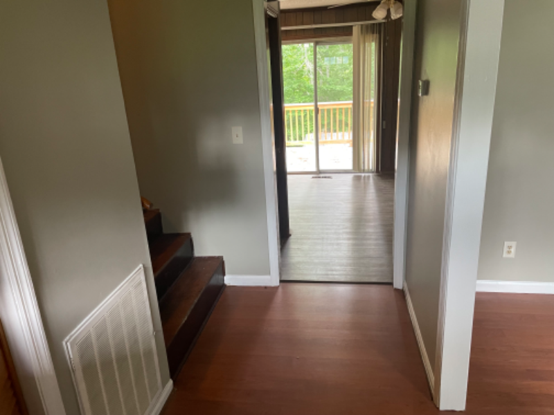 7129 Cane Hollow Rd - Photo 3 of 17