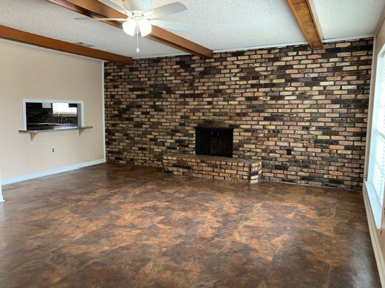 40111 La Rochelle Rd - Photo 2 of 29