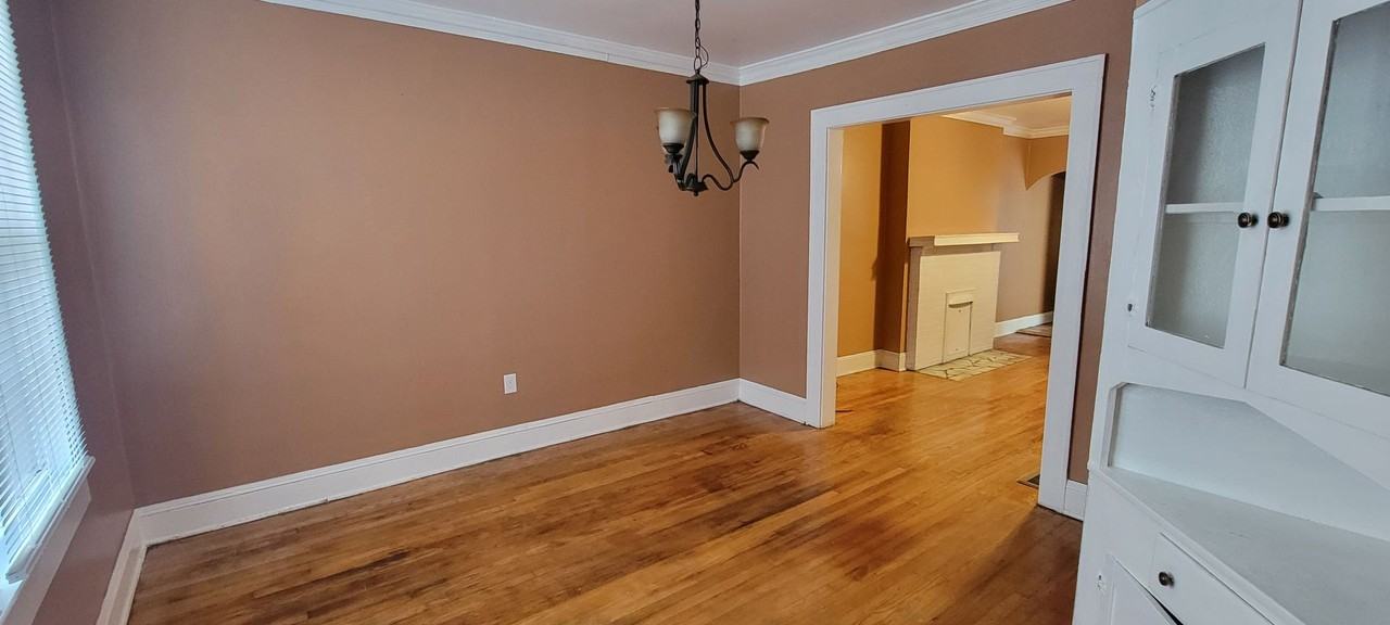 1620 Christine Dr - Photo 4 of 12