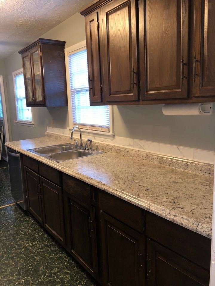 98 Montclair Cir - Photo 4 of 28