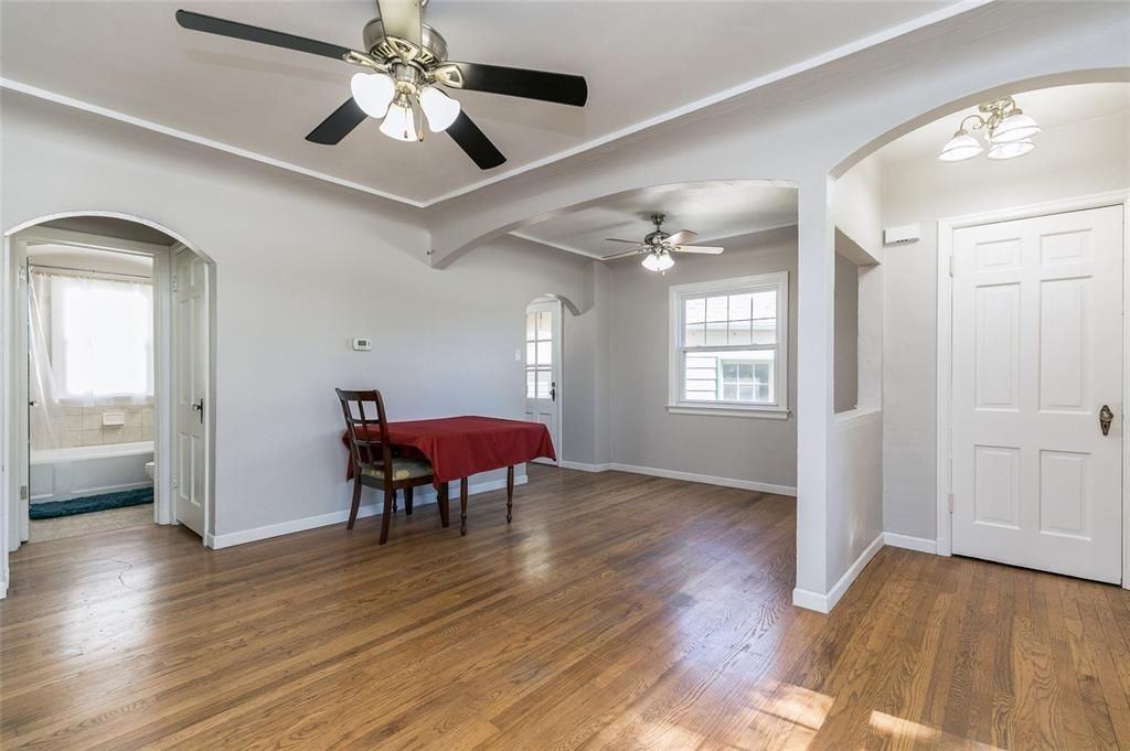 622 20th St Ne - Photo 5 of 30