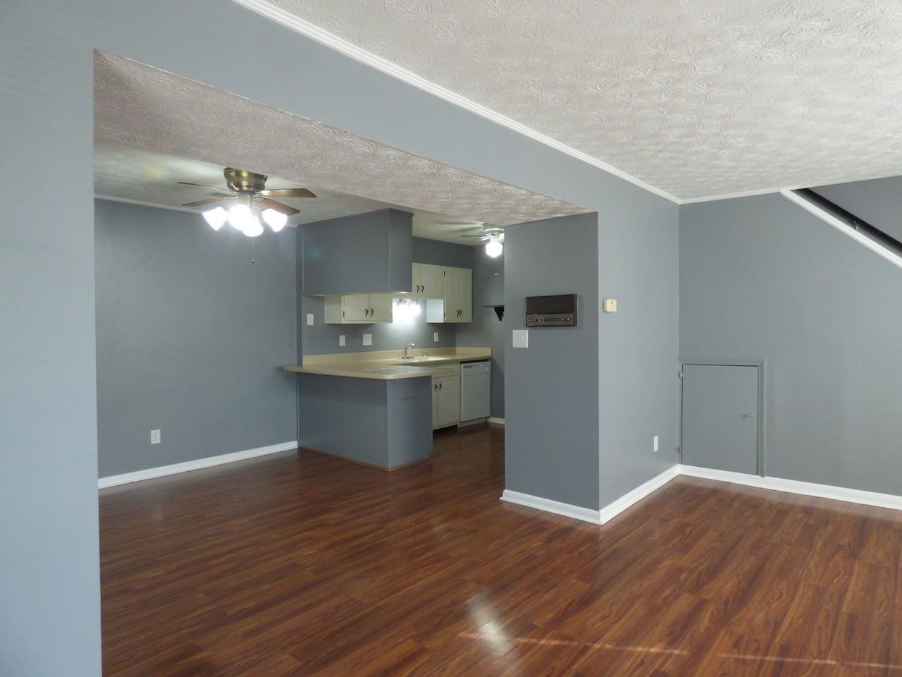 372 Redding Rd #A - Photo 4 of 28