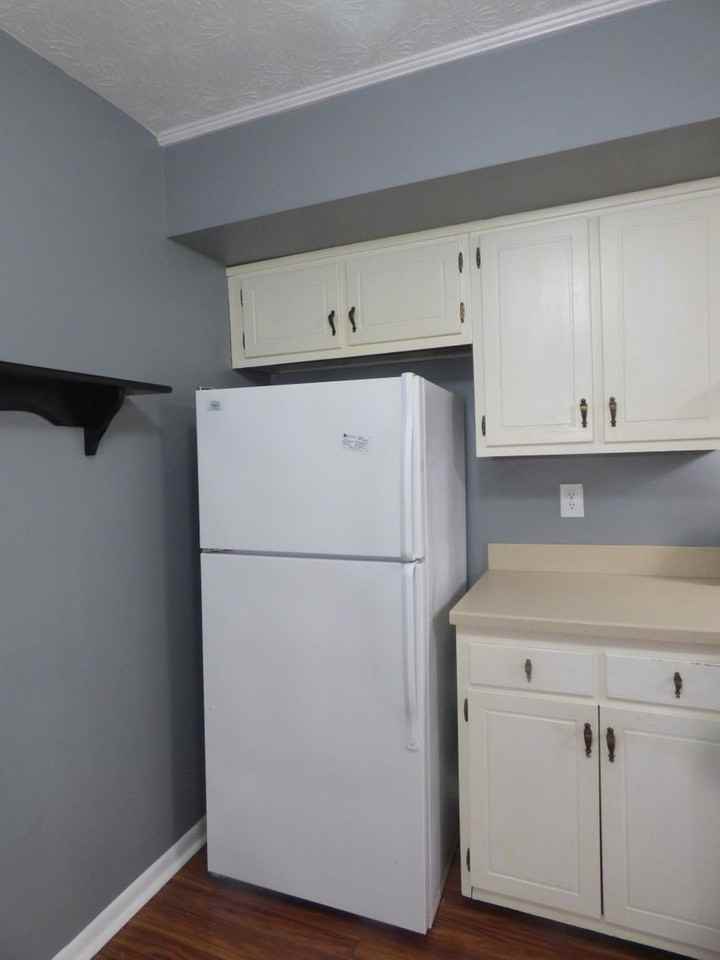 372 Redding Rd #A - Photo 6 of 28