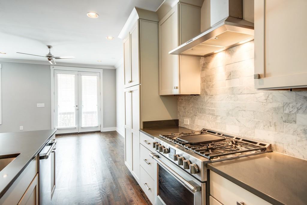 1815 Ridley Blvd - Photo 2 of 26