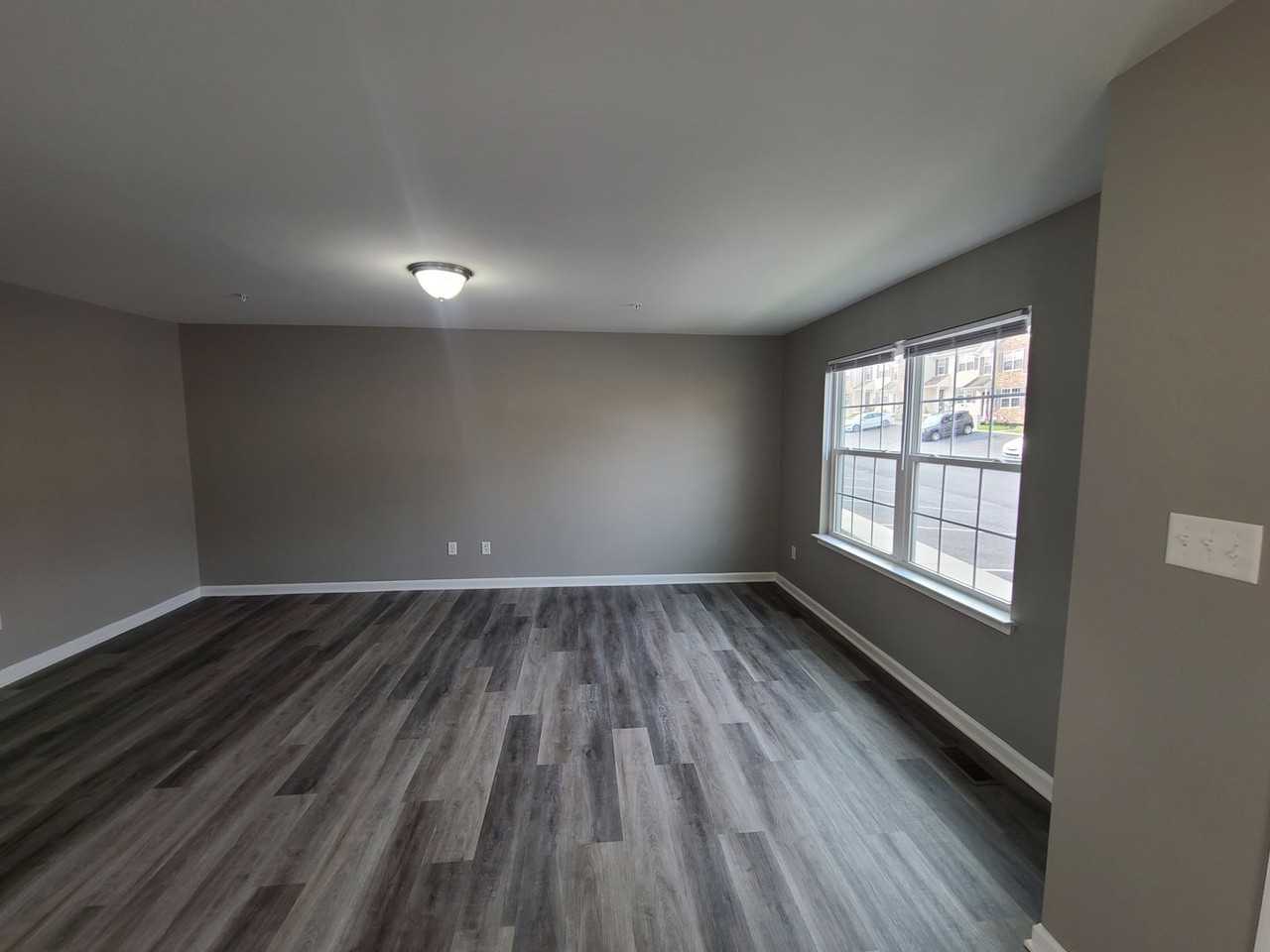 393 Viewpoint Way - Photo 5 of 46