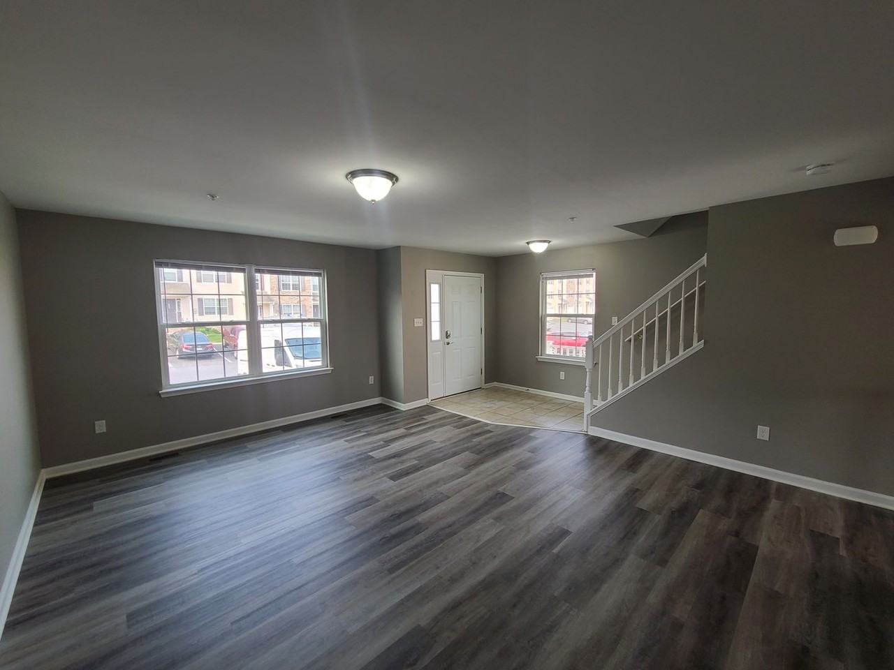 393 Viewpoint Way - Photo 7 of 46
