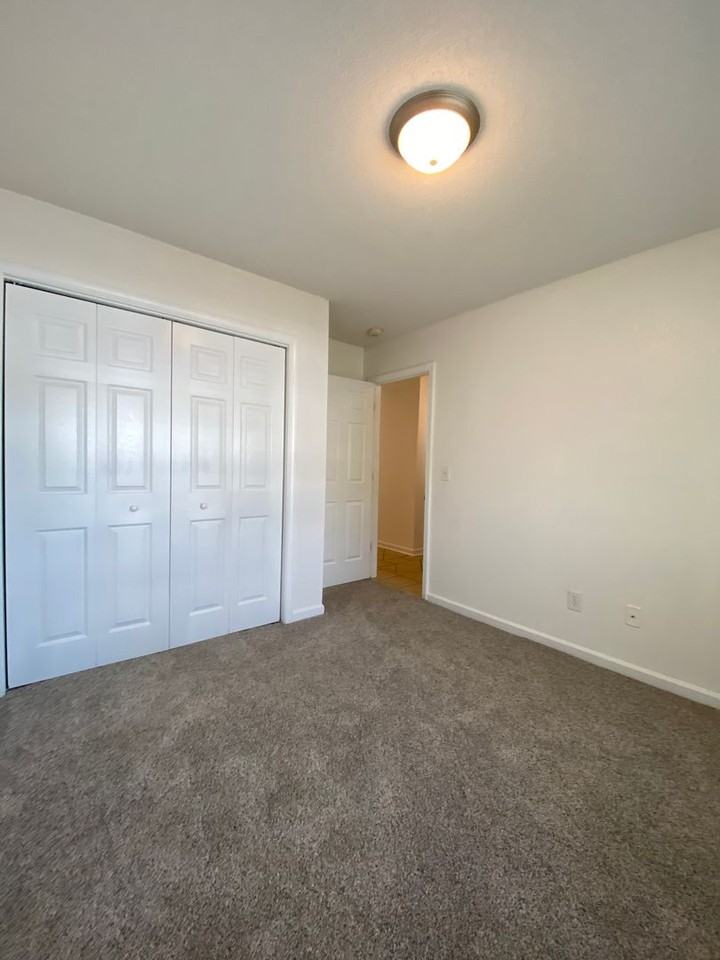 30 Charnock Way - Photo 6 of 24