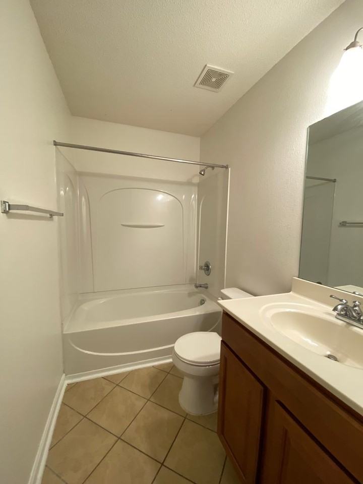 30 Charnock Way - Photo 7 of 24