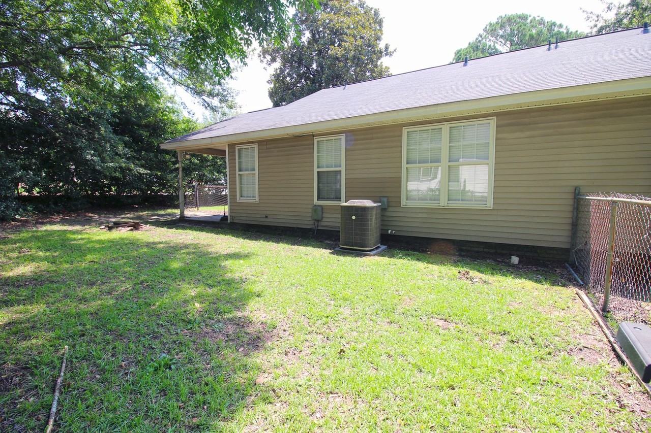 1150 Olympia Ave - Photo 2 of 21
