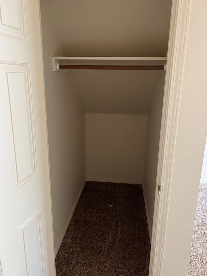 882 Main (Jerome) - Photo 3 of 11