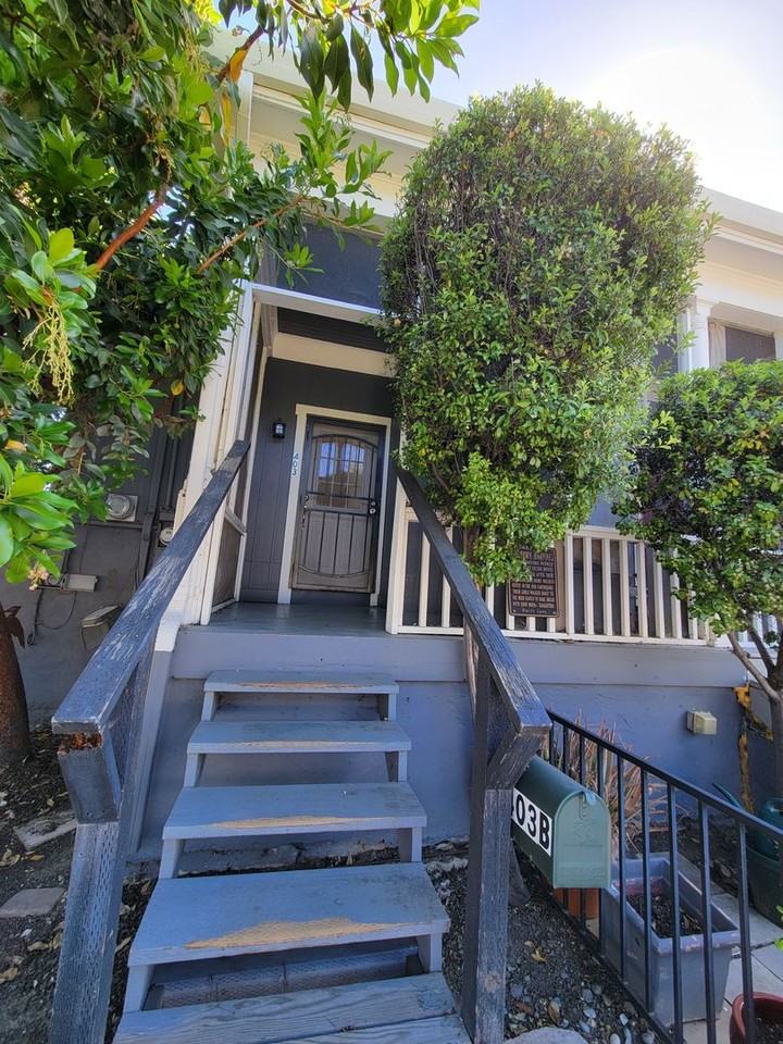 403 Talbart St #B - Photo 2 of 11
