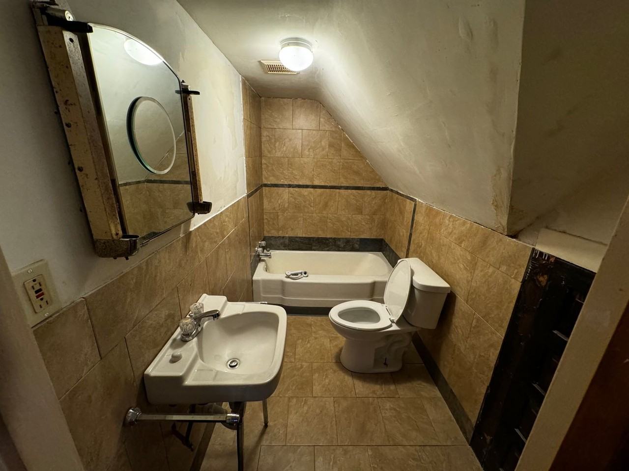 North Star Investment 1411 Yale Ave NW - Photo 3 of 5