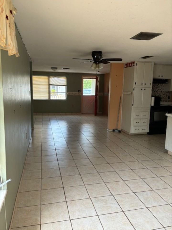 7815 Bracken Dr - Photo 2 of 5
