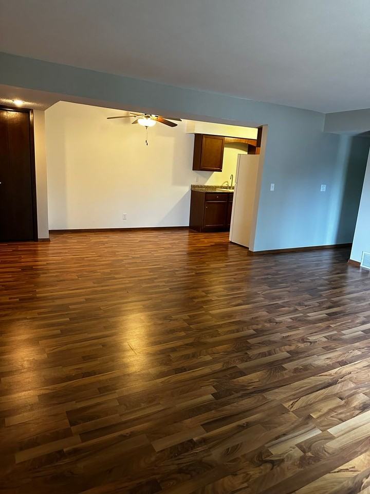 9557 University Ave - Photo 3 of 13