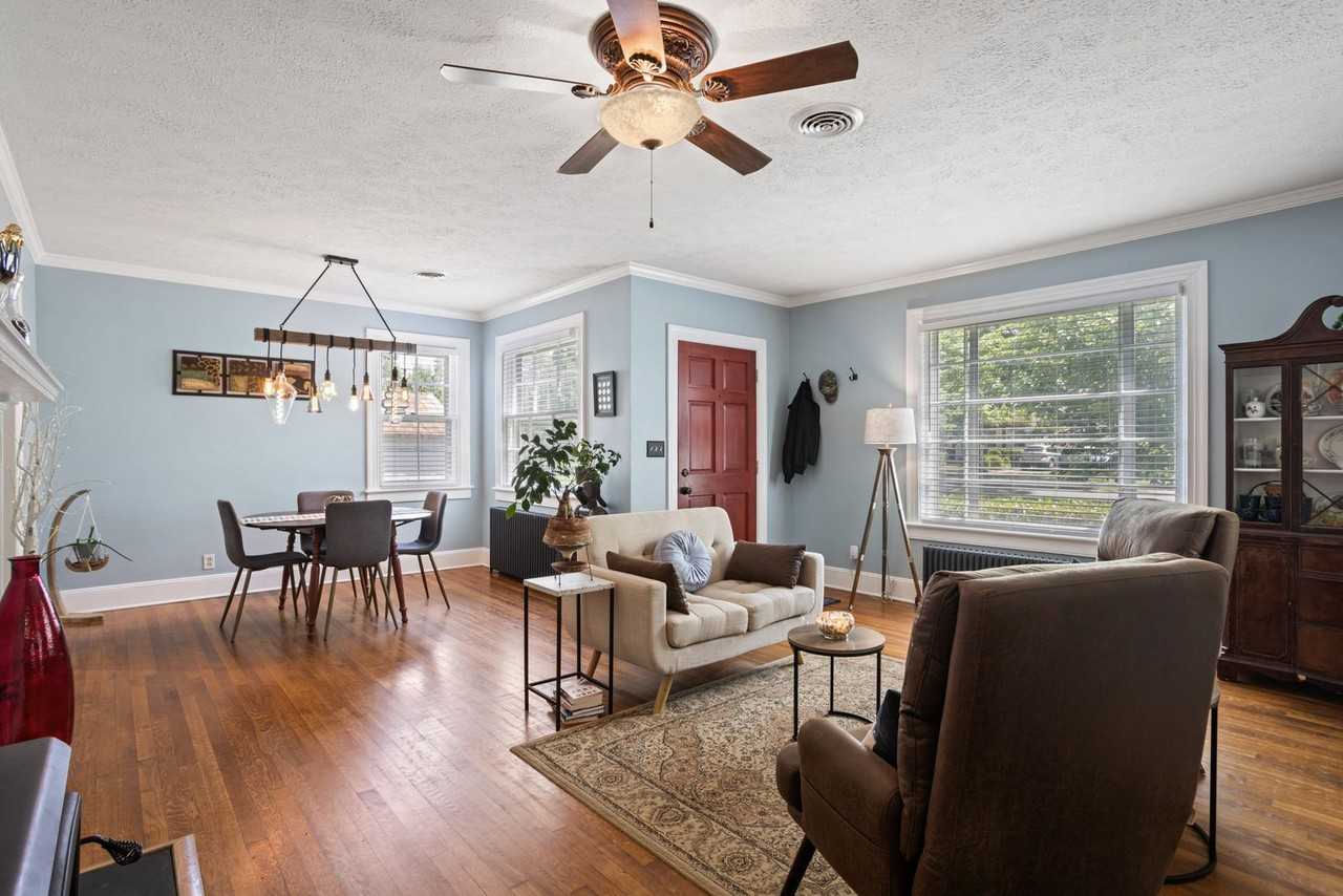 208 Marvin Ave - Photo 6 of 31