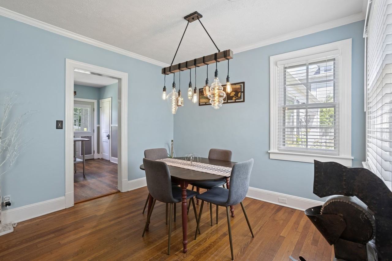 208 Marvin Ave - Photo 7 of 31