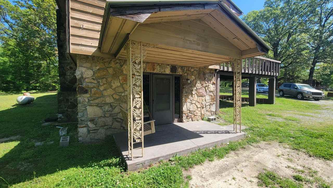 300 Antioch Rd - Photo 2 of 16