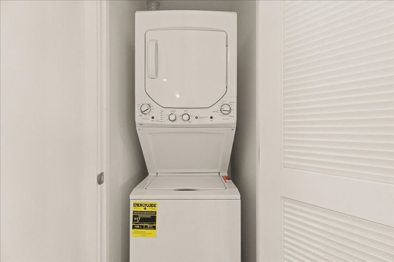 RIVO - 636 N. Juanita Ave, Los Angeles, CA 90004 - Photo 7 of 33