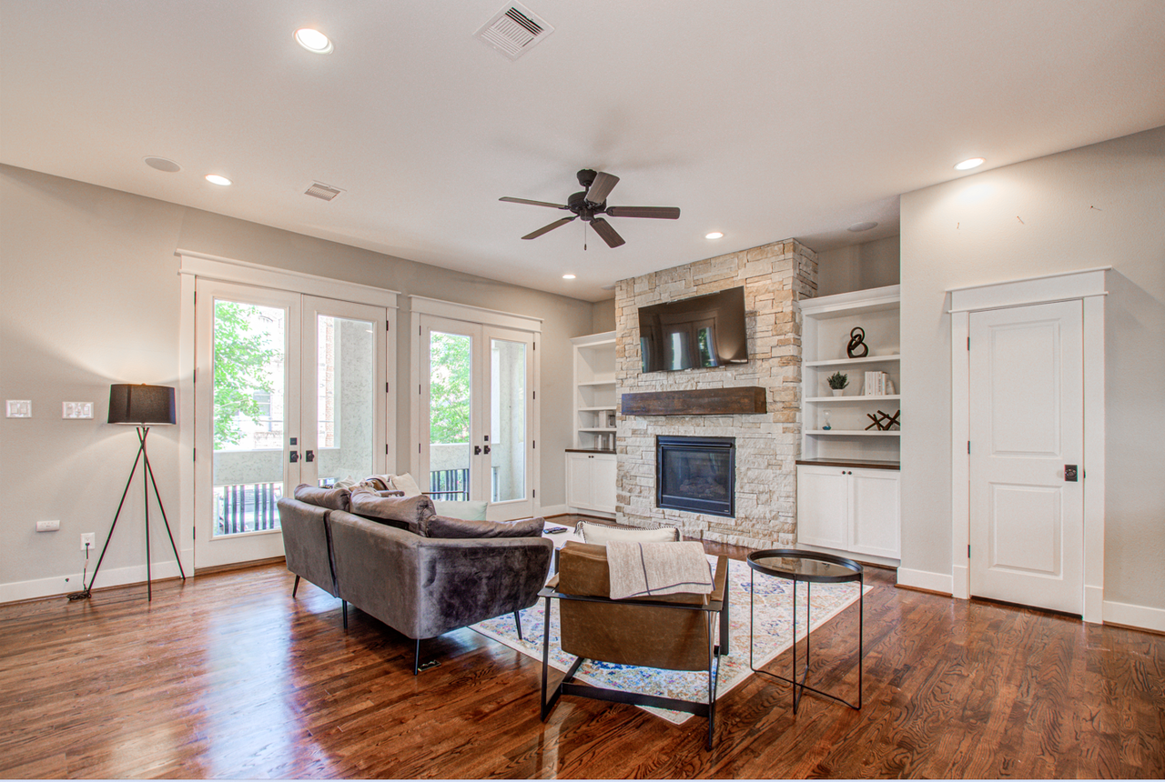 1924 Fairview Ave #NA - Photo 2 of 40