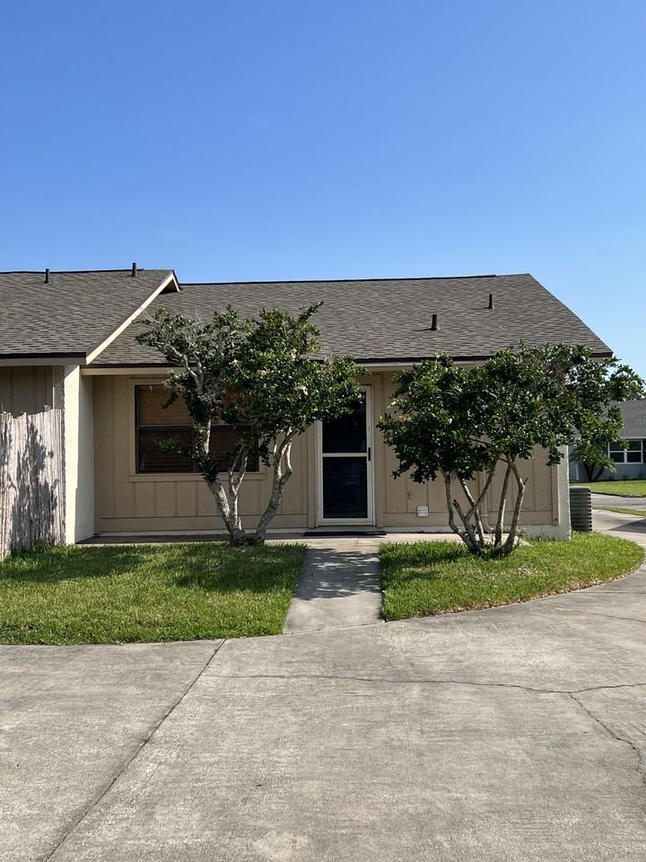 117 Rio Del Mar St #A - Photo 4 of 19