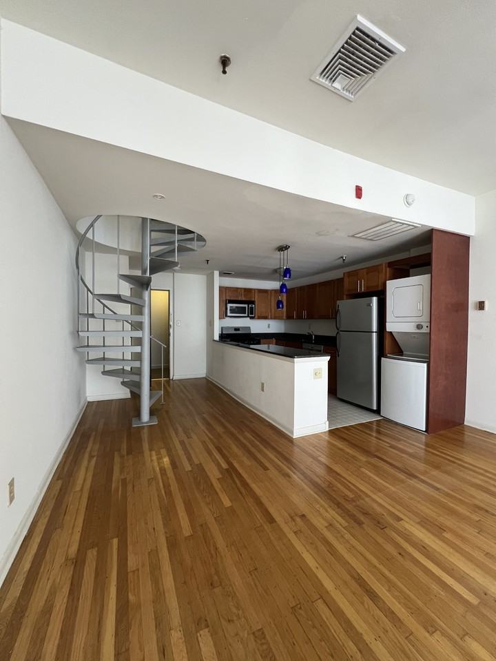 1311 Lombard St #504