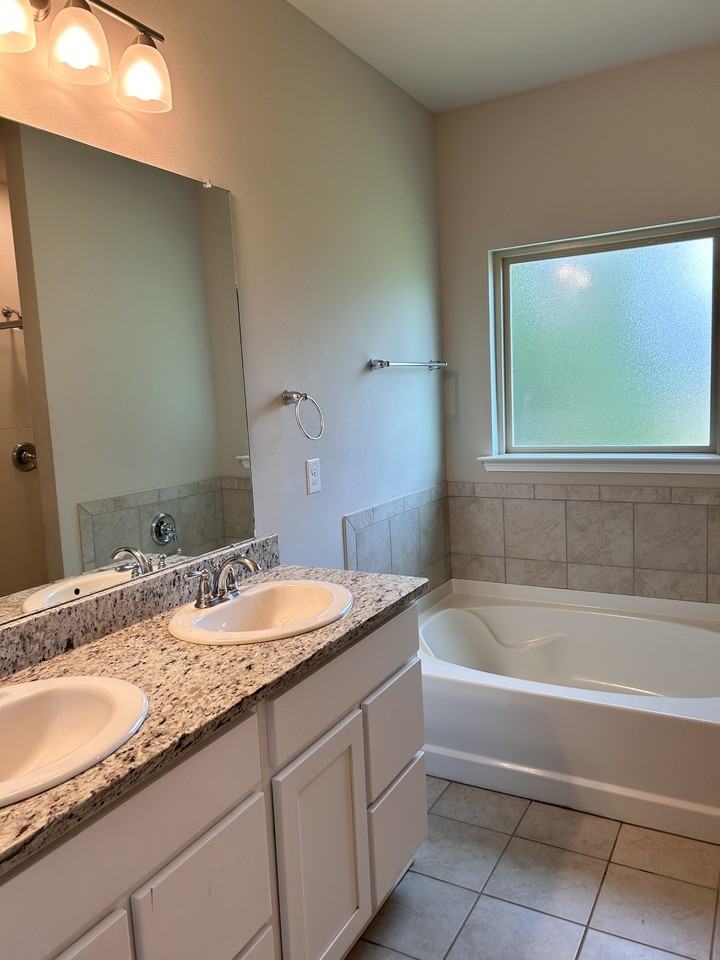 2199 Windridge Ave #NA - Photo 3 of 8