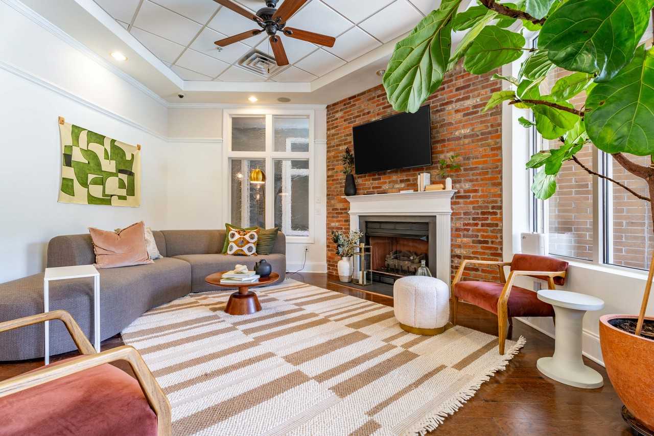 Main Street Square - Photo 6 of 33