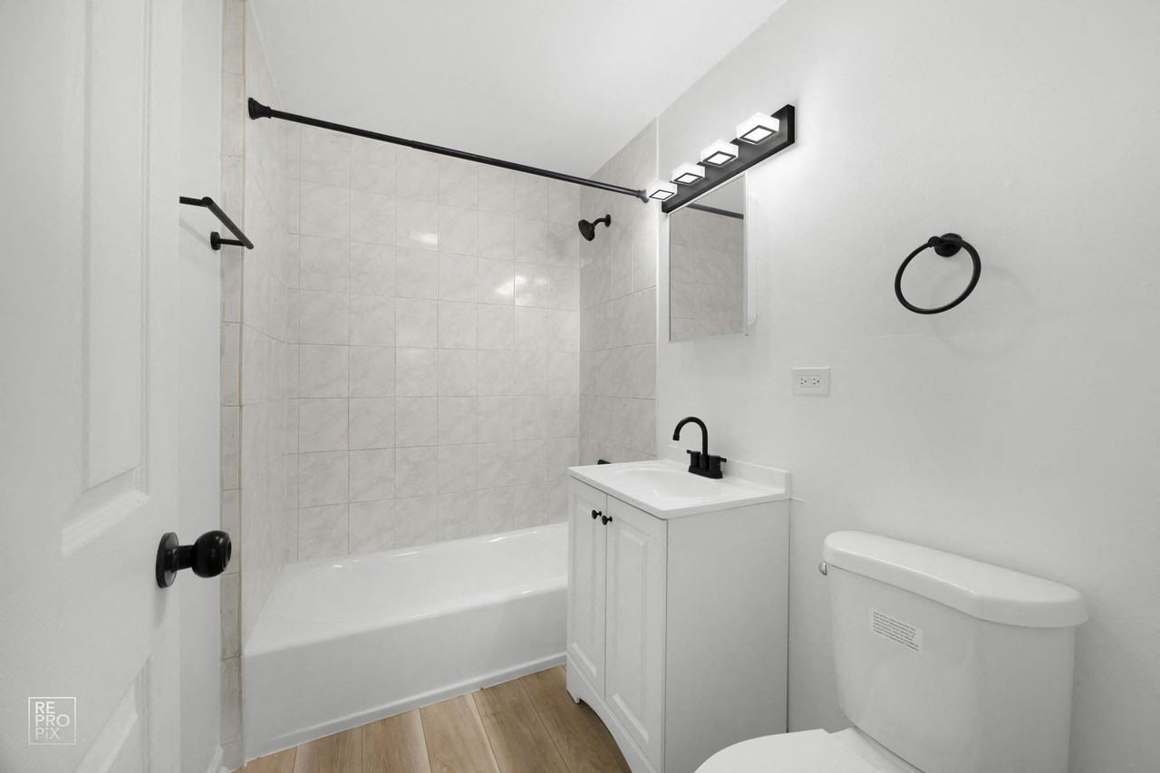 543-49 W 74th St - Photo 3 of 22