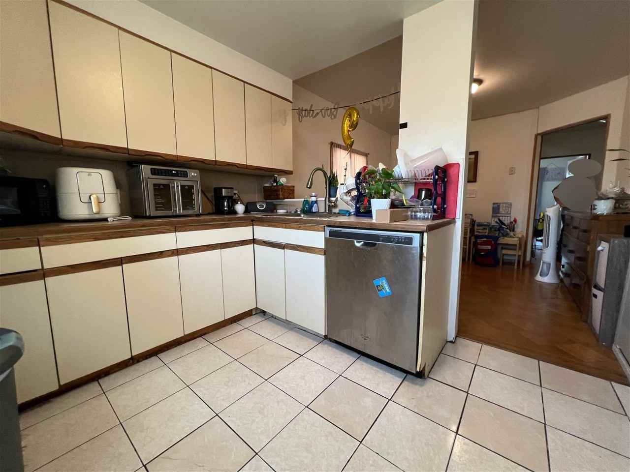 108 Henry St #FL2 - Photo 3 of 8